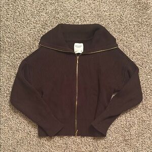 Abercrombie ✨ Brown Ribbed Zip-Up Sweater